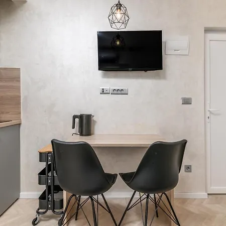 With Wifi - 21407 * Pula